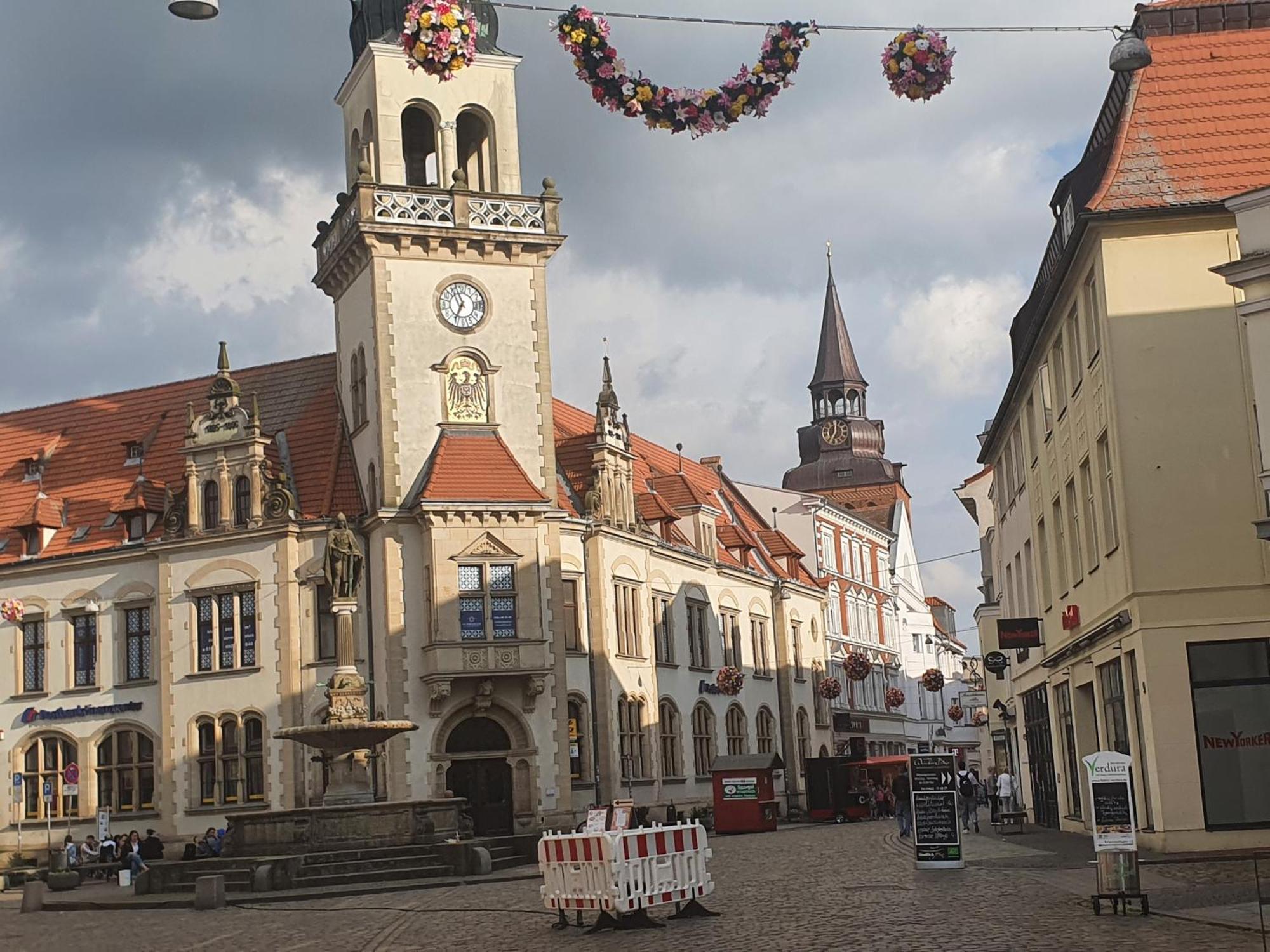 Auszeit Am Rosengarten, Zentrumsnah Güstrow المظهر الخارجي الصورة